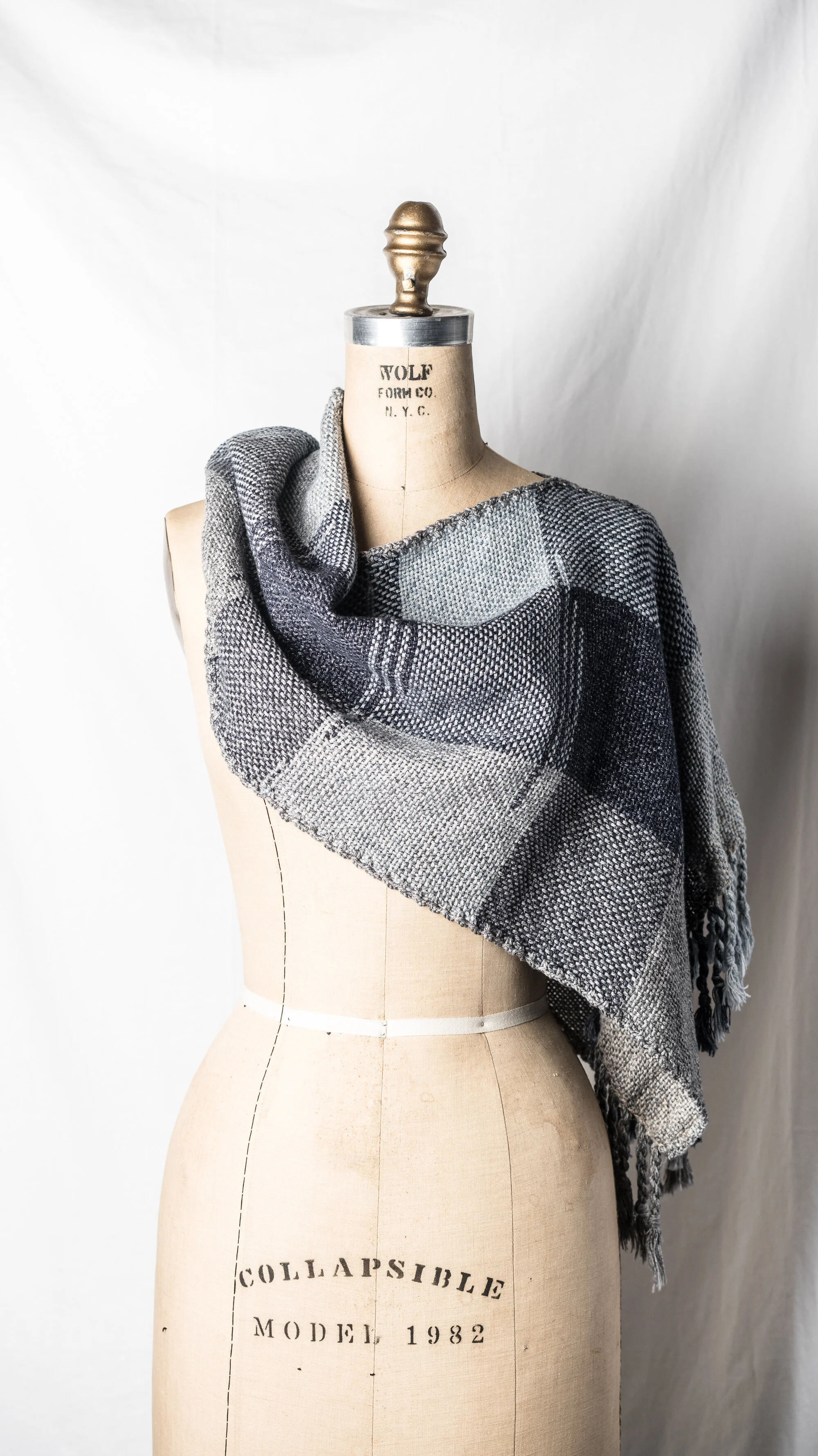 IENA Rouje COTTON LEON◆ Amazon.com: Lion Brand Yarn, Chenille Appeal Yarn for Knitting and